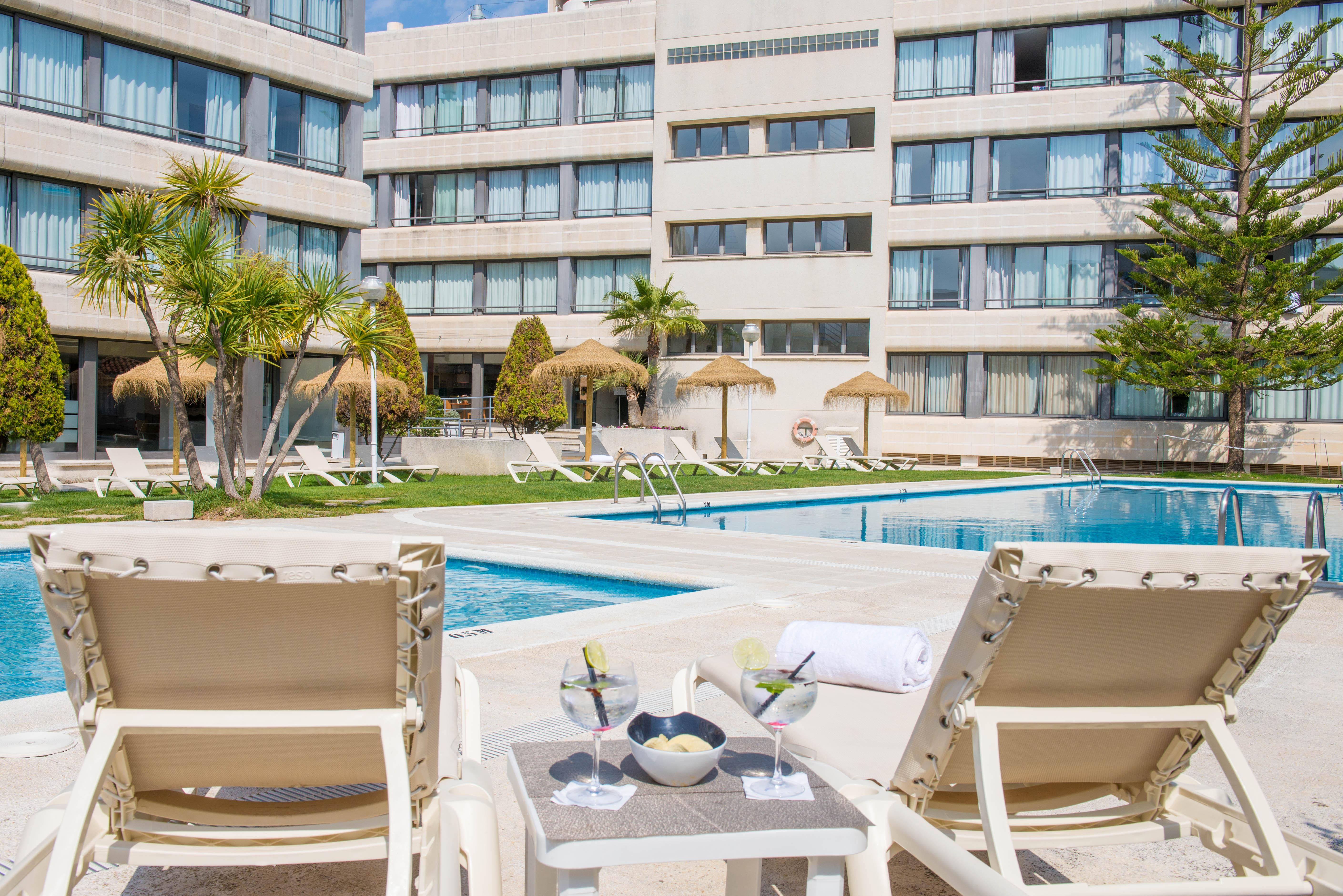 Atenea Park Suites & Apartments Vilanova i la Geltrú Exterior foto